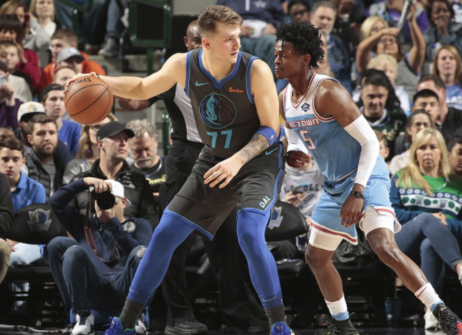 他在底线的 他在底线的