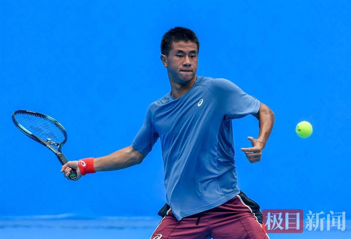 一位球员展 一位球员展